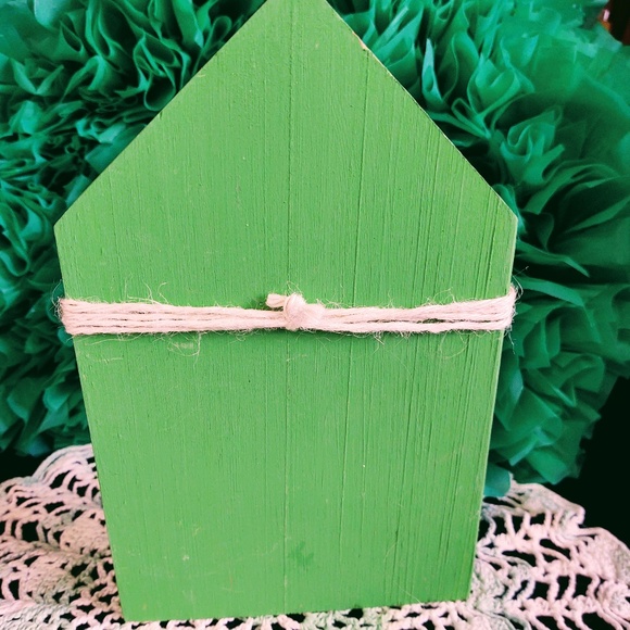 Hand Crafted Easter Decor/Mini Wood House/Tiered Tray Decor/Bunny & Jelly Beans - Picture 4 of 6